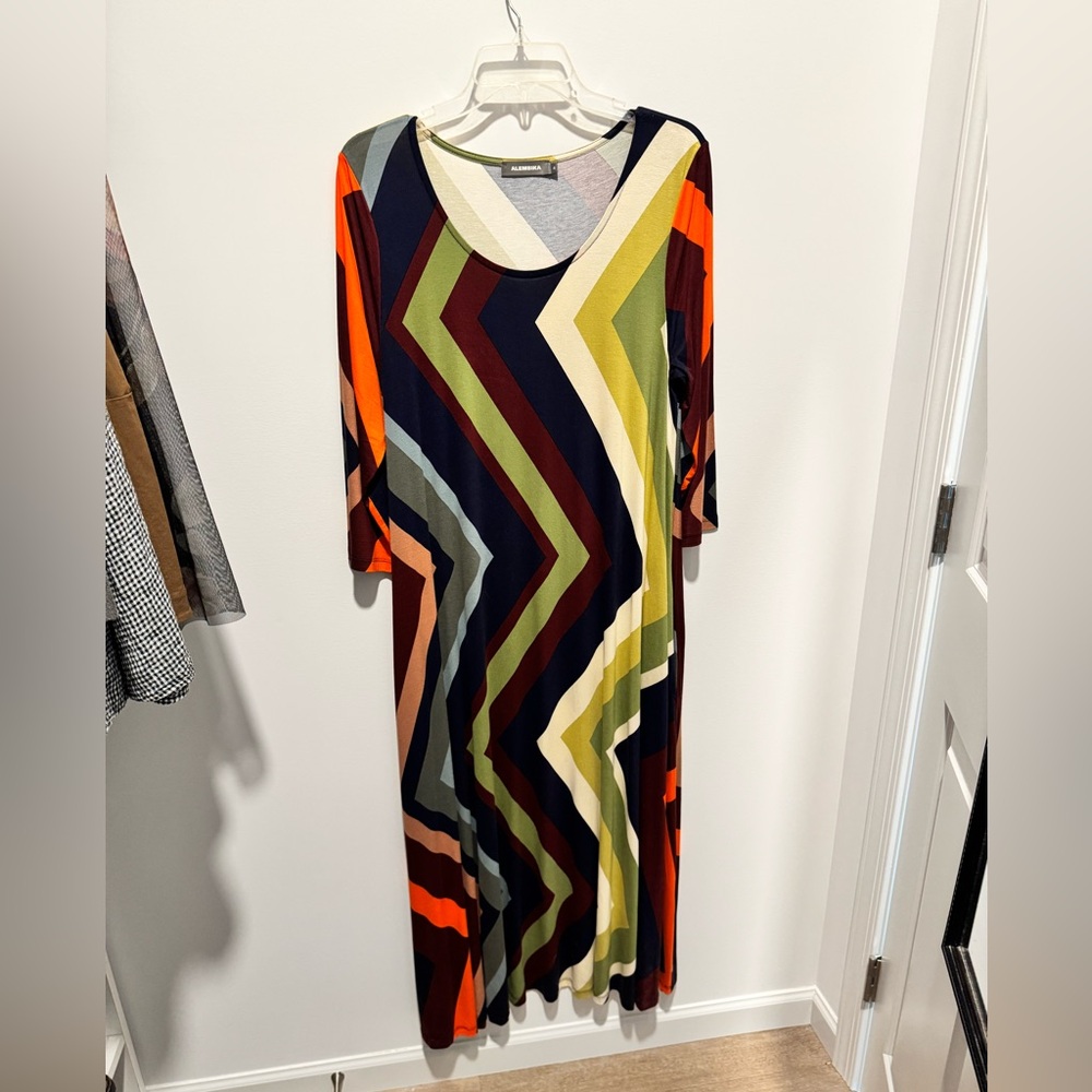 Alembika Scoop Neck Maxi Dress 3/4 Sleeve